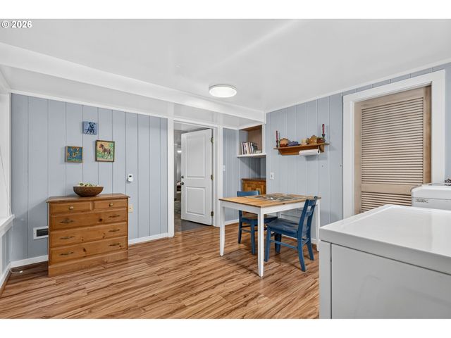 8625 Sw 10th Ave, Portland, OR 97219