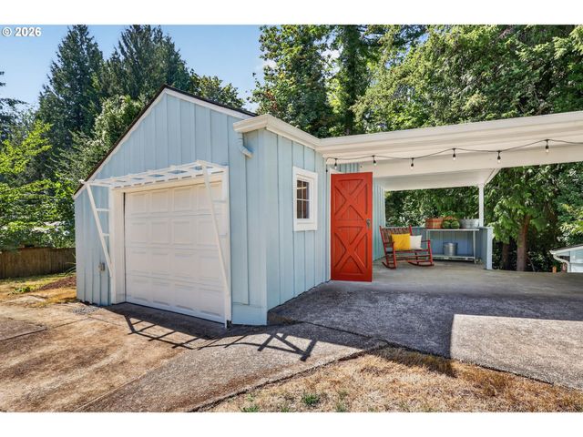 8625 Sw 10th Ave, Portland, OR 97219