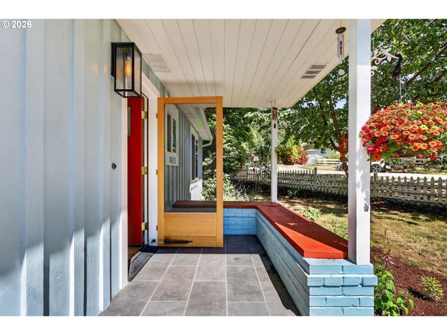 8625 Sw 10th Ave, Portland, OR 97219
