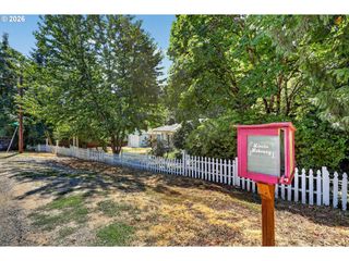 8625 Sw 10th Ave, Portland, OR 97219