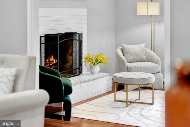 9359 ROBNEL PL, Vienna, VA 22182