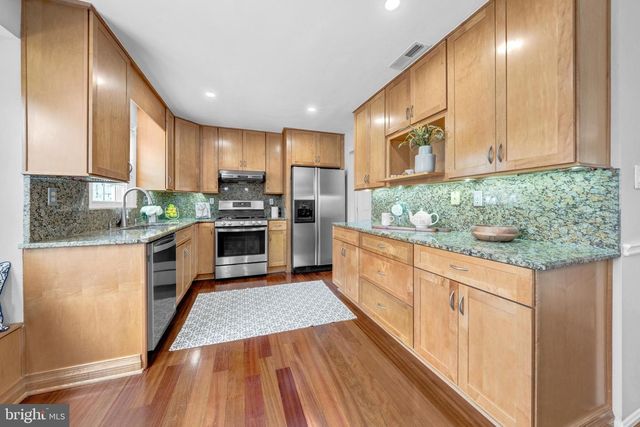 9359 ROBNEL PL, Vienna, VA 22182