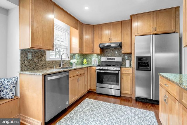 9359 ROBNEL PL, Vienna, VA 22182