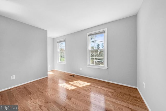 9359 ROBNEL PL, Vienna, VA 22182