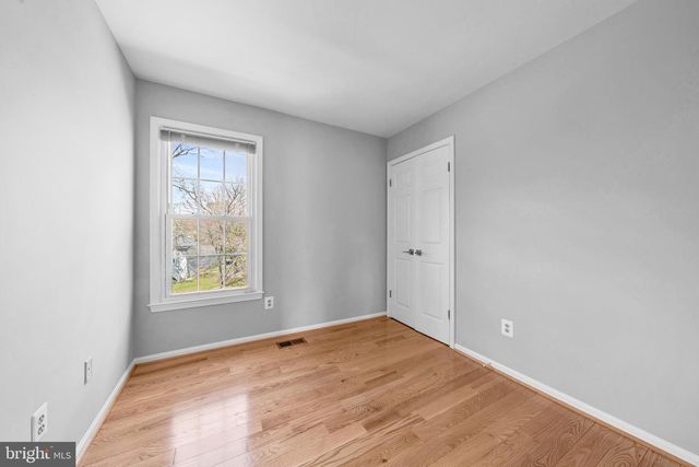 9359 ROBNEL PL, Vienna, VA 22182