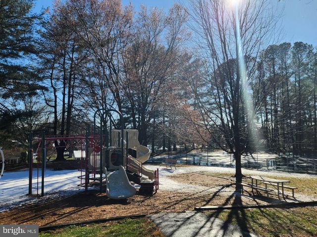 9359 ROBNEL PL, Vienna, VA 22182