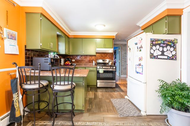 2440 River Road 3E, River Grove, IL 60171