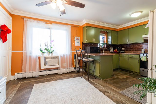 2440 River Road 3E, River Grove, IL 60171