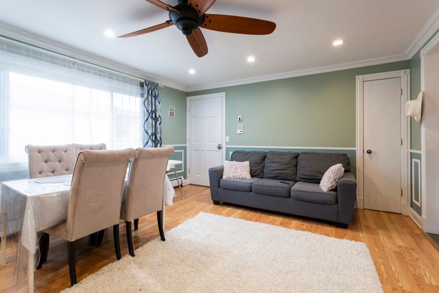 2440 River Road 3E, River Grove, IL 60171