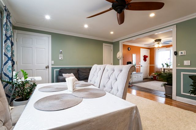 2440 River Road 3E, River Grove, IL 60171