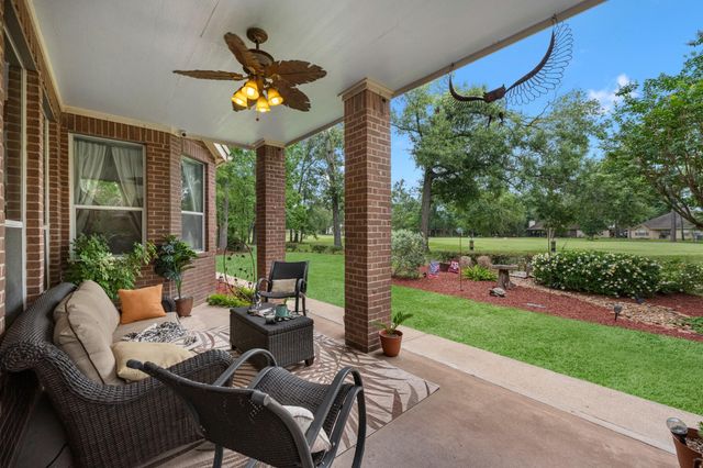 16002 Dunes Drive, Crosby, TX 77532