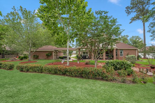 16002 Dunes Drive, Crosby, TX 77532