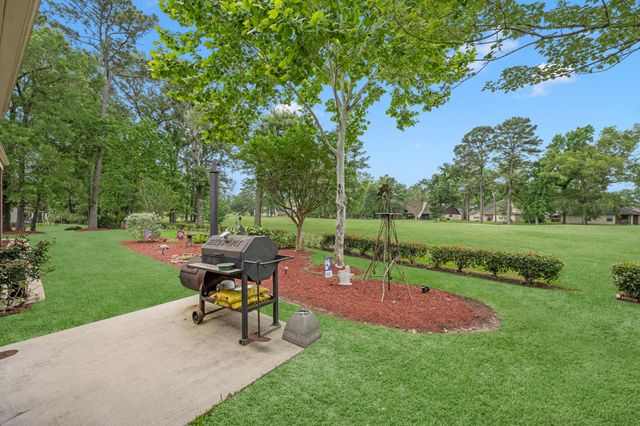 16002 Dunes Drive, Crosby, TX 77532
