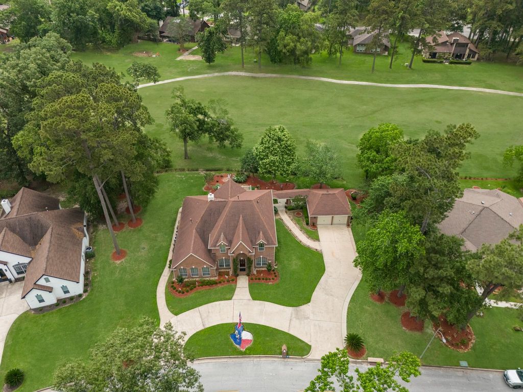 16002 Dunes Drive, Crosby, TX 77532