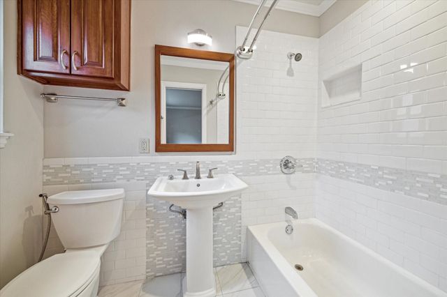 611 Hawthorne Street 5, Houston, TX 77006