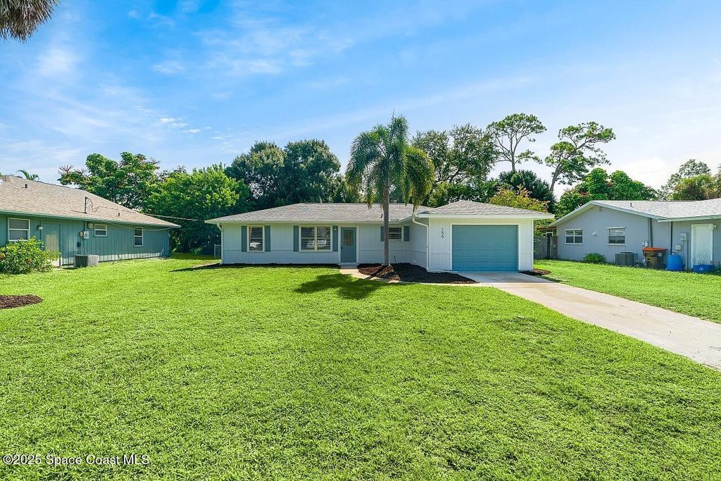 156 24th Avenue, Vero Beach, FL 32962