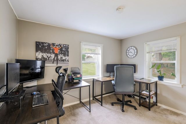 14 Amherst St, Grafton, MA 01536