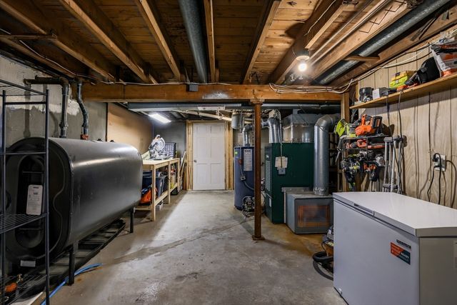 14 Amherst St, Grafton, MA 01536