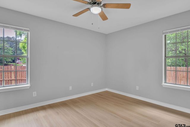 1231 N Holmes Ave, Tyler, TX 75702
