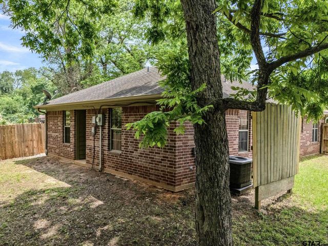 1231 N Holmes Ave, Tyler, TX 75702