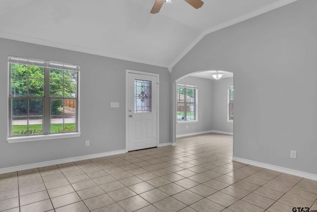 1231 N Holmes Ave, Tyler, TX 75702