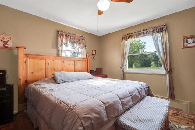 6245 W Coldwater Road, Flushing, MI 48433