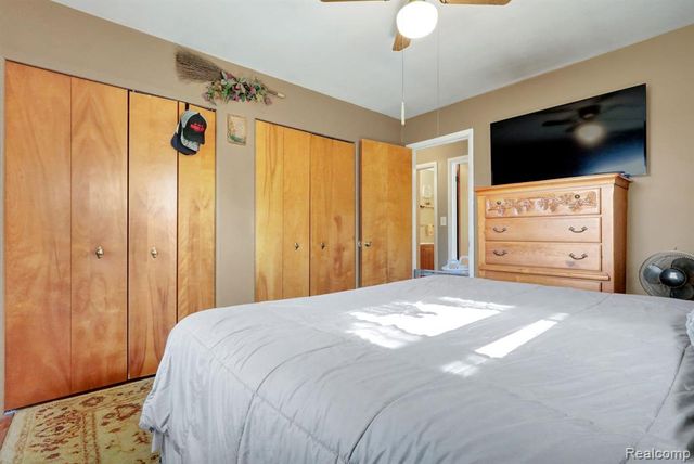 6245 W Coldwater Road, Flushing, MI 48433