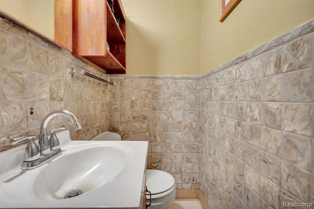 6245 W Coldwater Road, Flushing, MI 48433