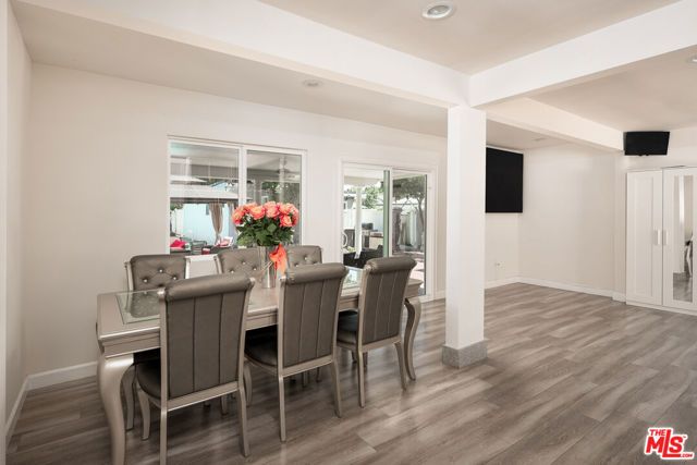 18813 Cantlay Street, Los Angeles, CA 91335