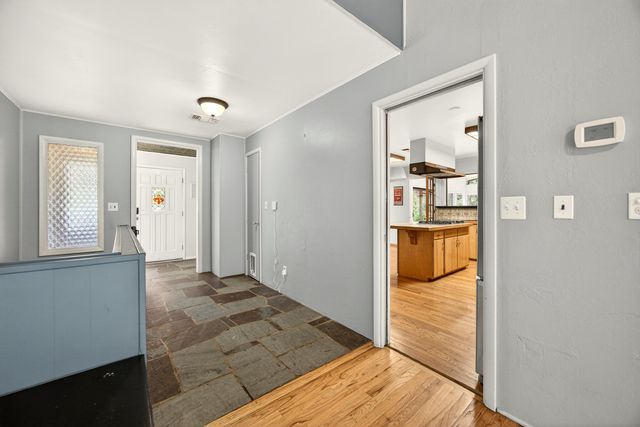 2922 Anderson Creek Road, Talent, OR 97540