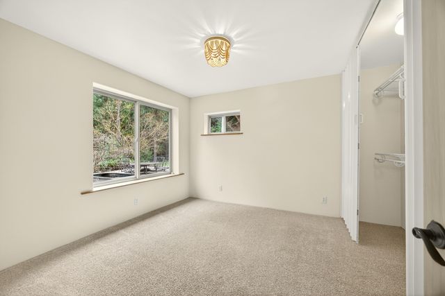 2922 Anderson Creek Road, Talent, OR 97540