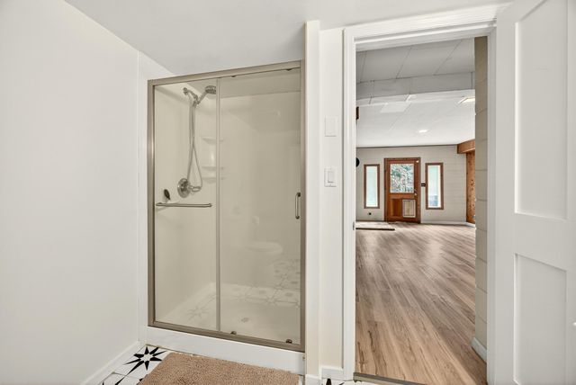 2922 Anderson Creek Road, Talent, OR 97540