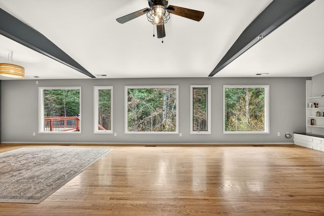 2922 Anderson Creek Road, Talent, OR 97540