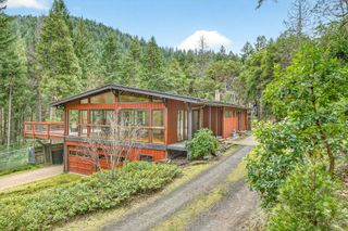 2922 Anderson Creek Road, Talent, OR 97540