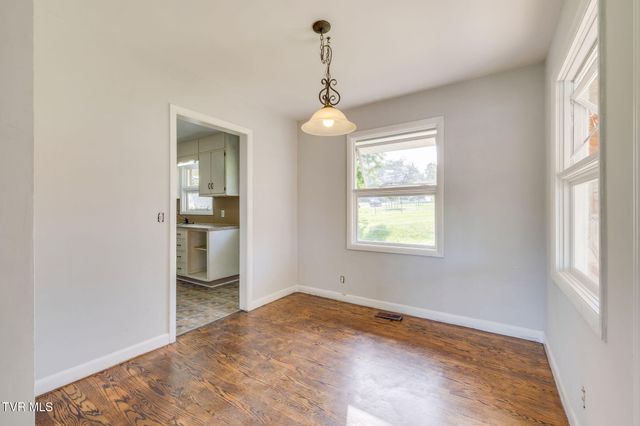412 Colonial Heights Road, Kingsport, TN 37663