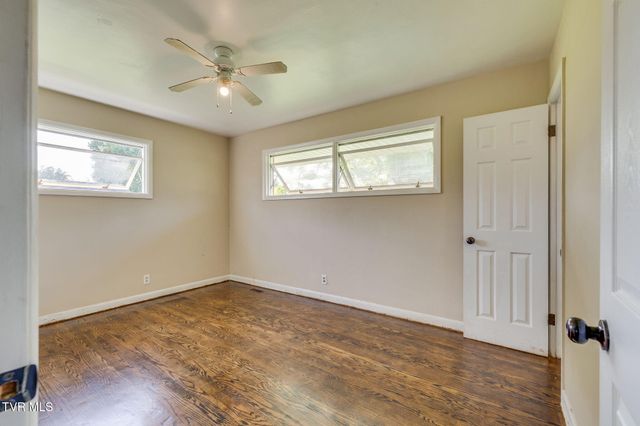 412 Colonial Heights Road, Kingsport, TN 37663