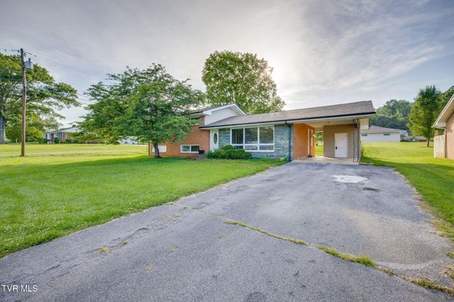 412 Colonial Heights Road, Kingsport, TN 37663