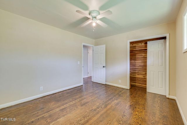 412 Colonial Heights Road, Kingsport, TN 37663