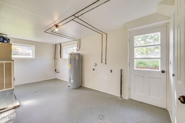 412 Colonial Heights Road, Kingsport, TN 37663