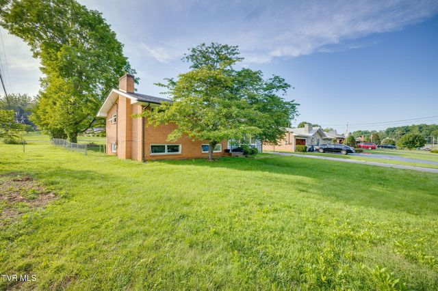 412 Colonial Heights Road, Kingsport, TN 37663