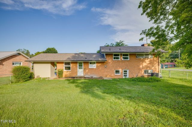 412 Colonial Heights Road, Kingsport, TN 37663