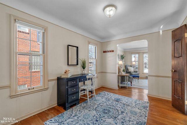 343 Mount Vernon Avenue, Grosse Pointe, MI 48236