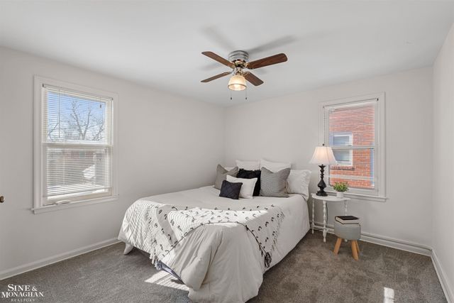 343 Mount Vernon Avenue, Grosse Pointe, MI 48236