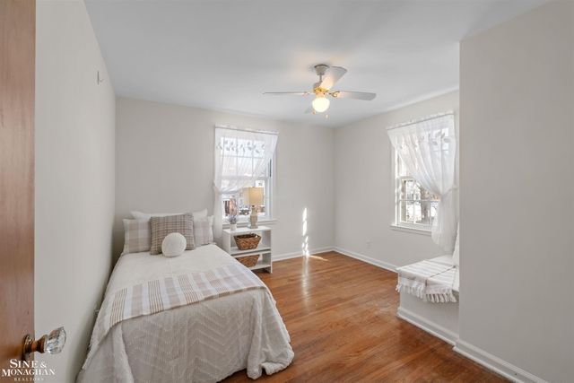 343 Mount Vernon Avenue, Grosse Pointe, MI 48236