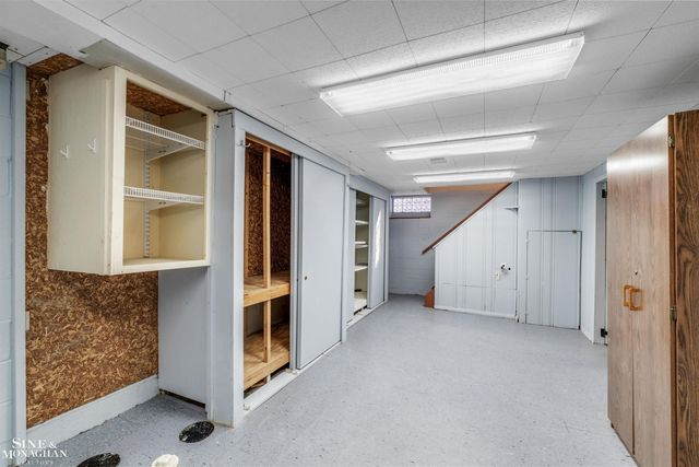 343 Mount Vernon Avenue, Grosse Pointe, MI 48236