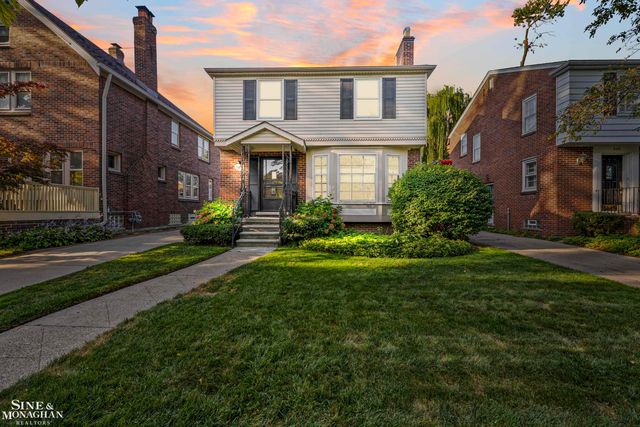 343 Mount Vernon Avenue, Grosse Pointe, MI 48236