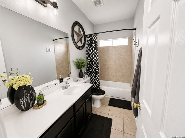 621 MAGDALENA LN, New Braunfels, TX 78132