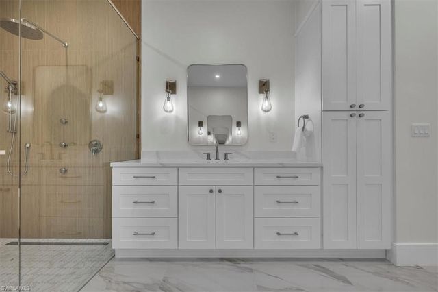 1009 29th AVE N, Naples, FL 34103