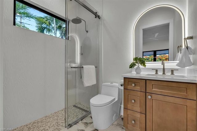 1009 29th AVE N, Naples, FL 34103