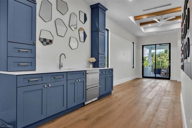 1009 29th AVE N, Naples, FL 34103